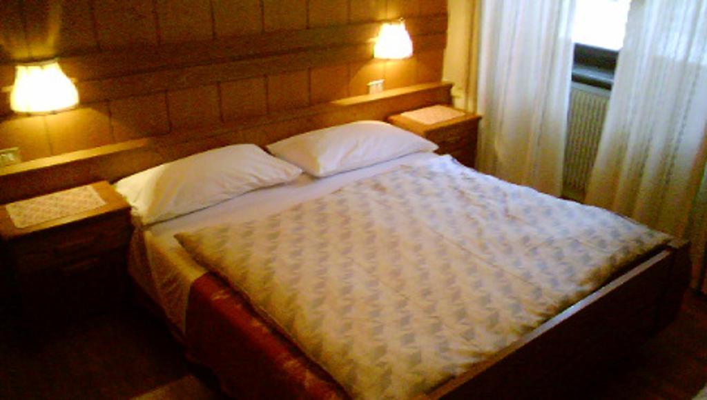 Campiglio Bilocale Monte Spinale Apartment Madonna di Campiglio Room photo